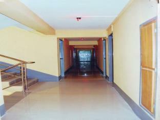 Royal Toe Hotel Yangon Exterior photo